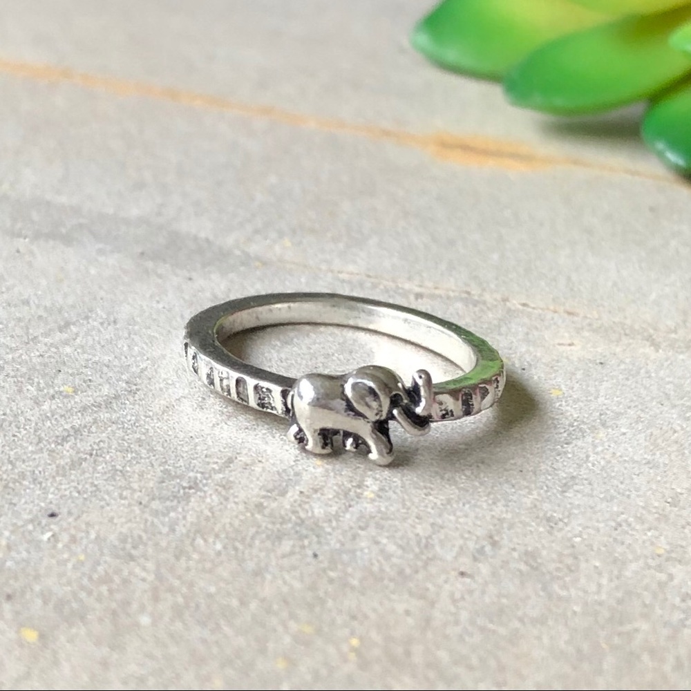 Tiny Dainty Silver Elephant Minimalist Boho Ring 7 - Picture 5 of 8